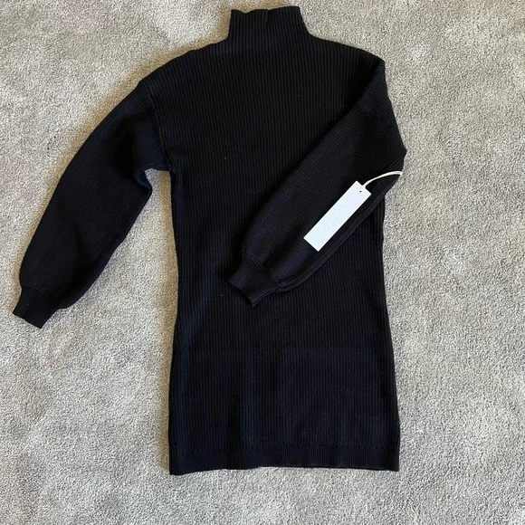 NWT- New With Tags Women’s Mock Neck Black Sweater Dress Size Small - Picture 9 of 11
